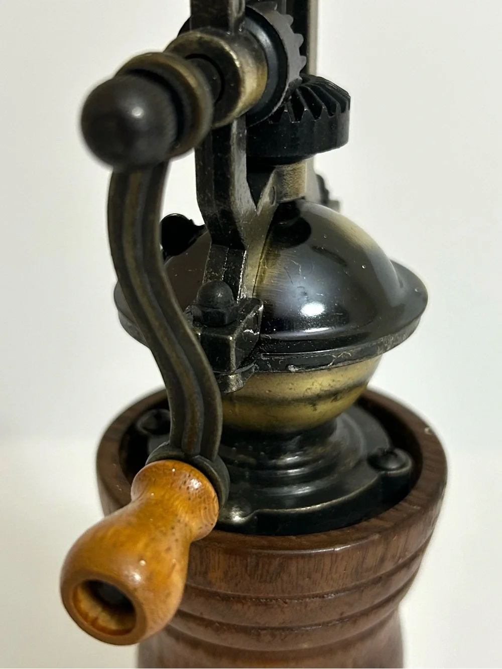 Vtg Manual Wood Pepper Mill with Antique Brass Mechanism - Brown